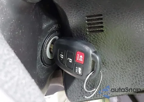 2017 Toyota Corolla Le from USA, damaged, VIN 2T1BURHE5HC886027